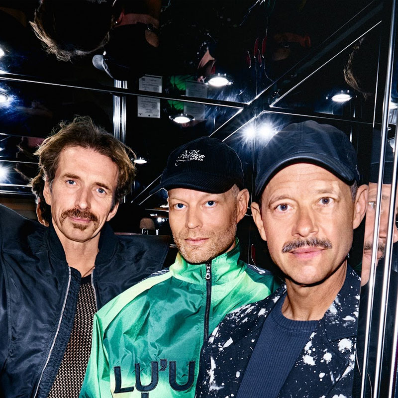 WHOMADEWHO